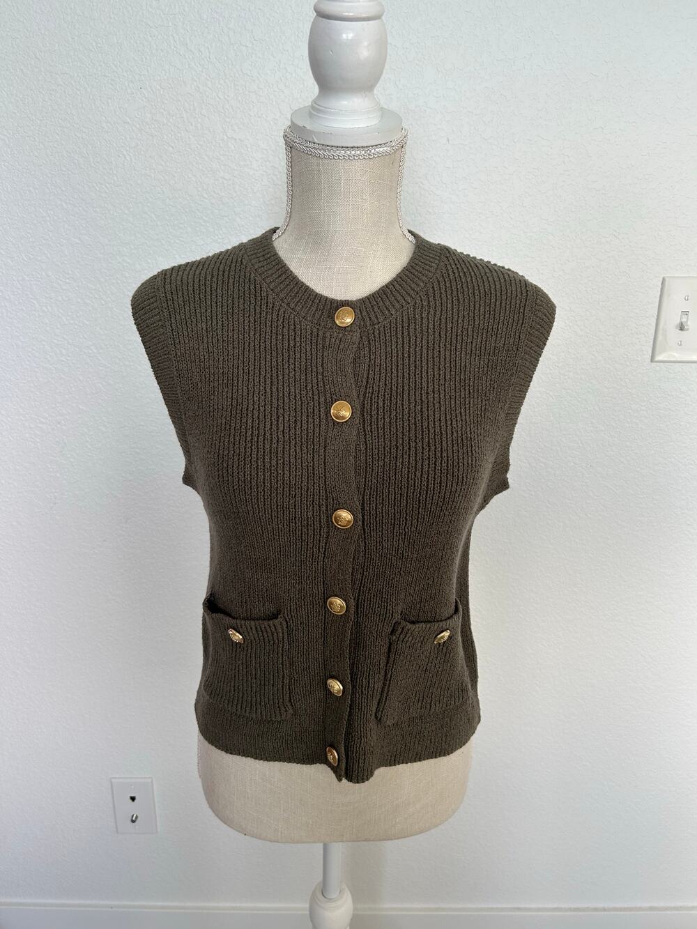 Revolve Song of Style by Aimee Song Olive Green Knit Sweater Vest - M